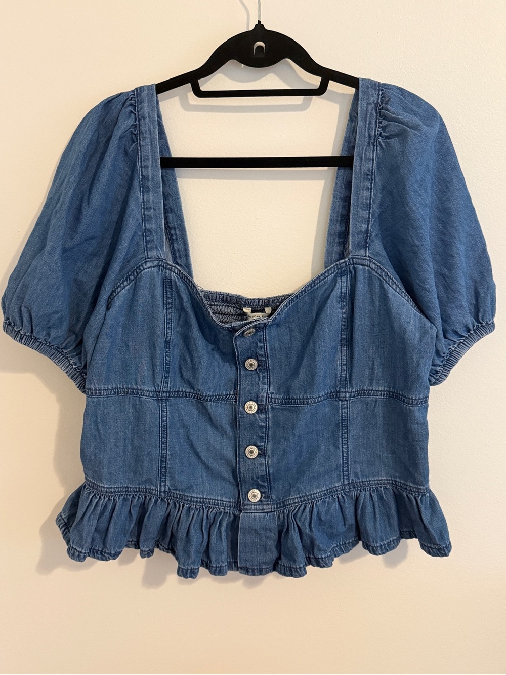 American Eagle Denim Puff-Sleeve Button-Front Crop Top - Blue